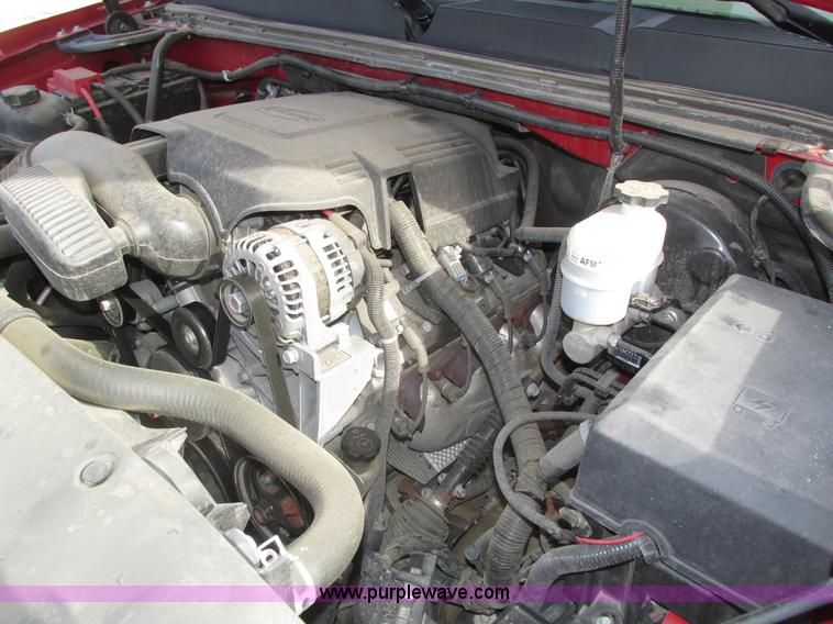 image for item H1096 2011 Chevrolet Silverado 1500 LT Crew Cab pickup truck