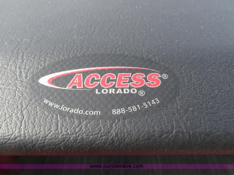 image for item H1096 2011 Chevrolet Silverado 1500 LT Crew Cab pickup truck