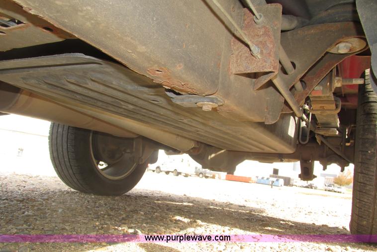 image for item H1096 2011 Chevrolet Silverado 1500 LT Crew Cab pickup truck