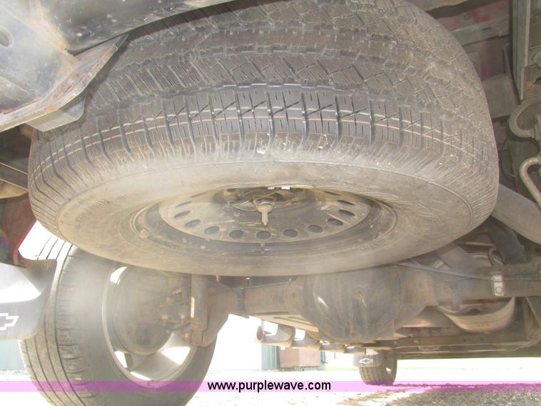 image for item H1096 2011 Chevrolet Silverado 1500 LT Crew Cab pickup truck