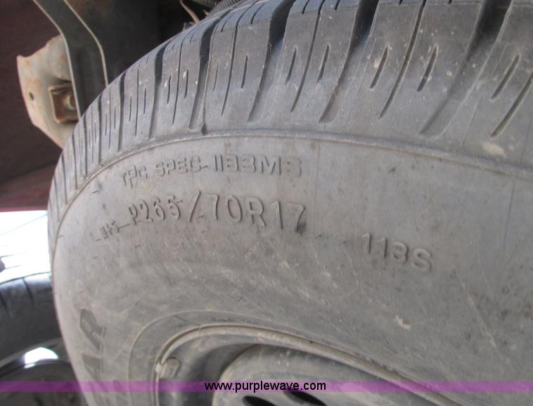 image for item H1096 2011 Chevrolet Silverado 1500 LT Crew Cab pickup truck