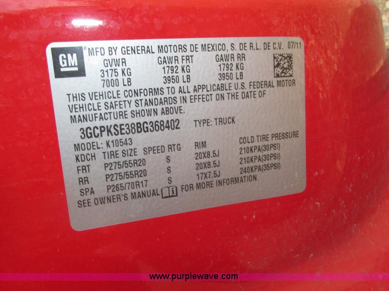 image for item H1096 2011 Chevrolet Silverado 1500 LT Crew Cab pickup truck