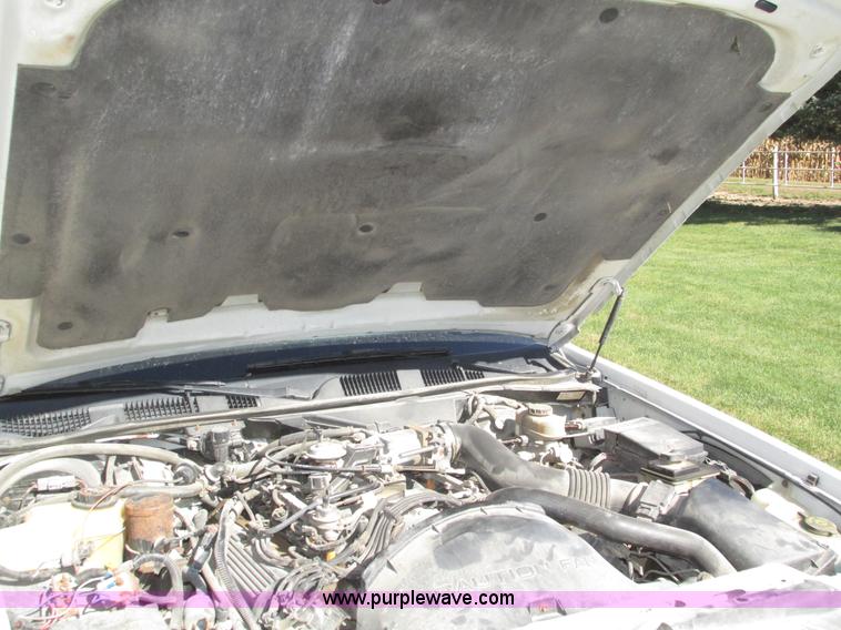 image for item H1116 1997 Lincoln Town Car Executive Tiffany Masteron Express limousine