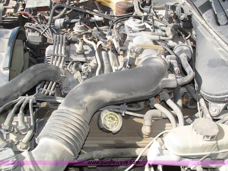 image for item H1116 1997 Lincoln Town Car Executive Tiffany Masteron Express limousine