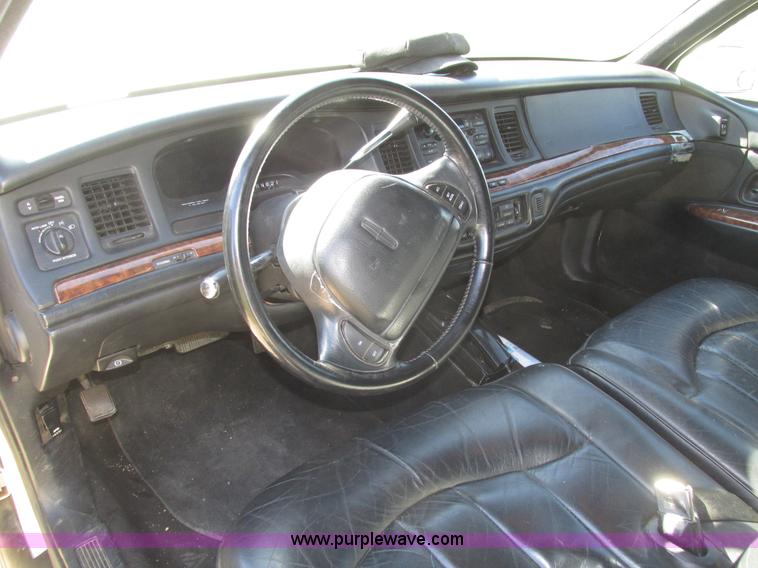 image for item H1116 1997 Lincoln Town Car Executive Tiffany Masteron Express limousine