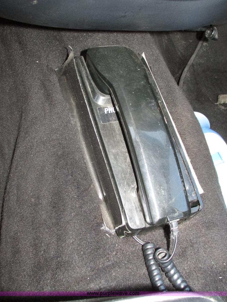 image for item H1116 1997 Lincoln Town Car Executive Tiffany Masteron Express limousine