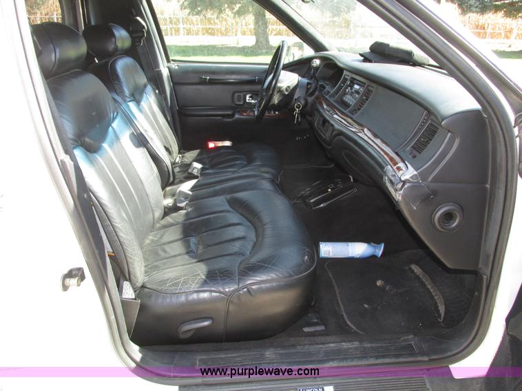 image for item H1116 1997 Lincoln Town Car Executive Tiffany Masteron Express limousine