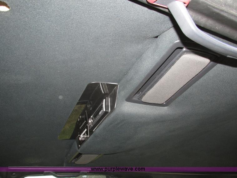 image for item H1116 1997 Lincoln Town Car Executive Tiffany Masteron Express limousine