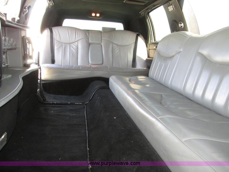 image for item H1116 1997 Lincoln Town Car Executive Tiffany Masteron Express limousine