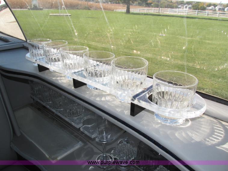 image for item H1116 1997 Lincoln Town Car Executive Tiffany Masteron Express limousine