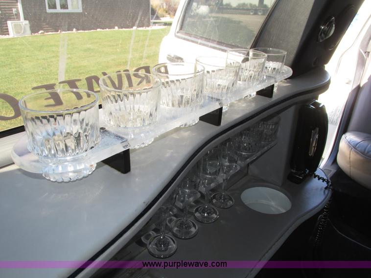 image for item H1116 1997 Lincoln Town Car Executive Tiffany Masteron Express limousine