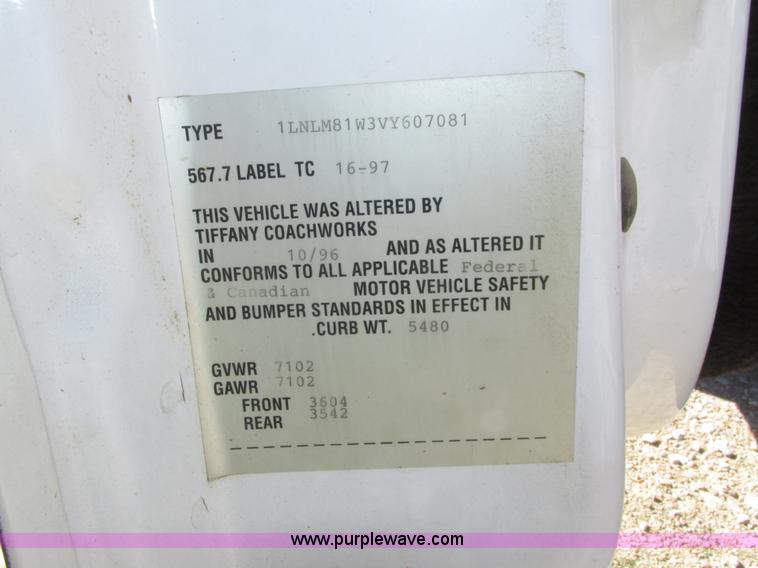 image for item H1116 1997 Lincoln Town Car Executive Tiffany Masteron Express limousine