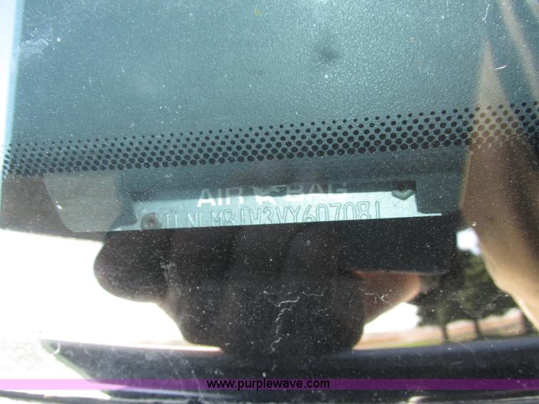 image for item H1116 1997 Lincoln Town Car Executive Tiffany Masteron Express limousine