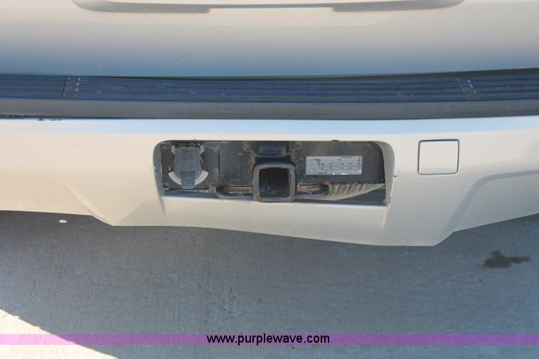 image for item H8082 2007 Chevrolet Suburban 1500 SUV