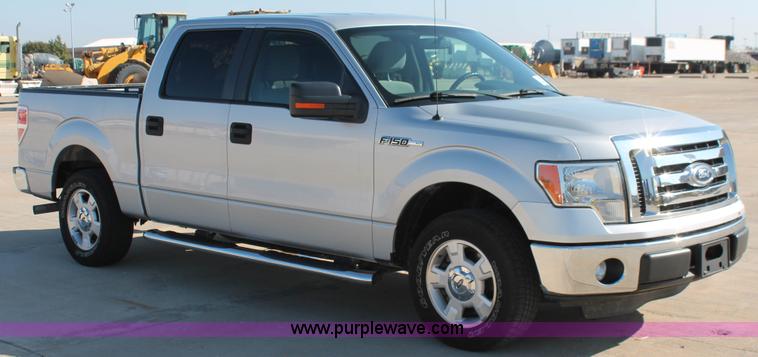 image for item H8083 2011 Ford F150 XLT SuperCrew pickup truck