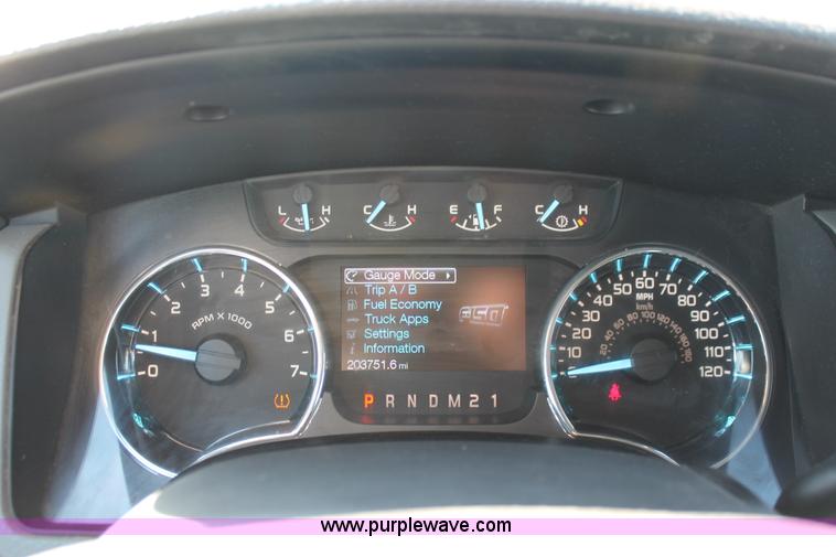 image for item H8083 2011 Ford F150 XLT SuperCrew pickup truck