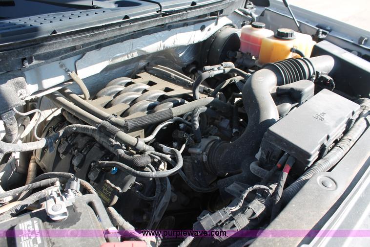 image for item H8083 2011 Ford F150 XLT SuperCrew pickup truck