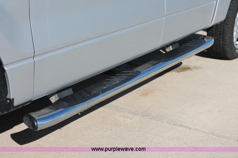 image for item H8083 2011 Ford F150 XLT SuperCrew pickup truck