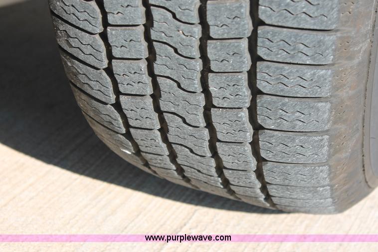 image for item H8083 2011 Ford F150 XLT SuperCrew pickup truck