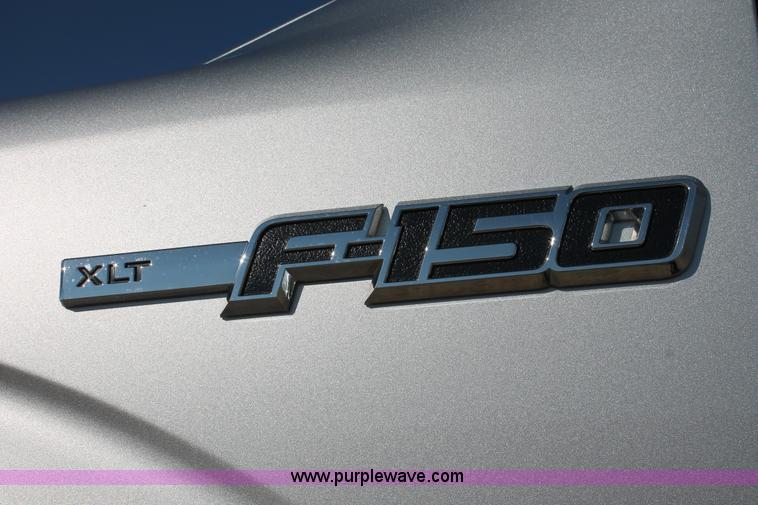 image for item H8083 2011 Ford F150 XLT SuperCrew pickup truck