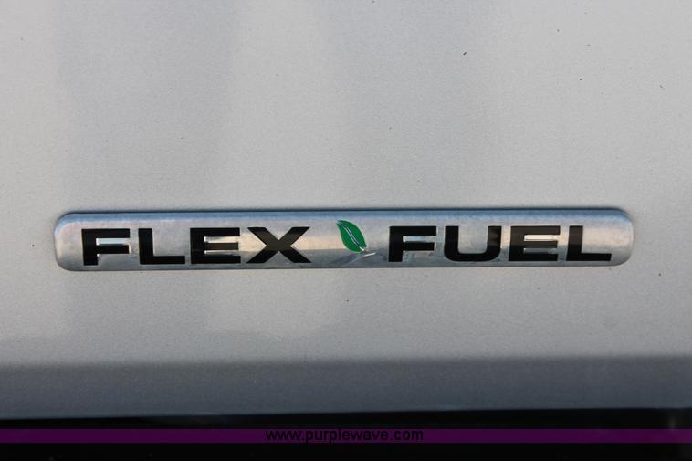 image for item H8083 2011 Ford F150 XLT SuperCrew pickup truck