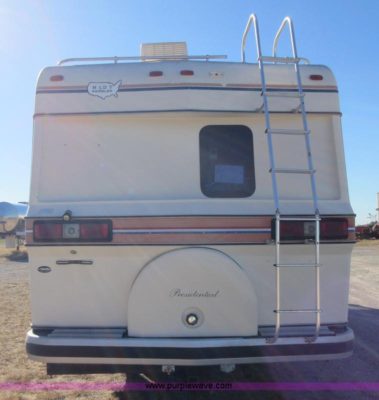 image for item I1910 1984 Chevrolet Holiday Rambler Presidental 33 RV