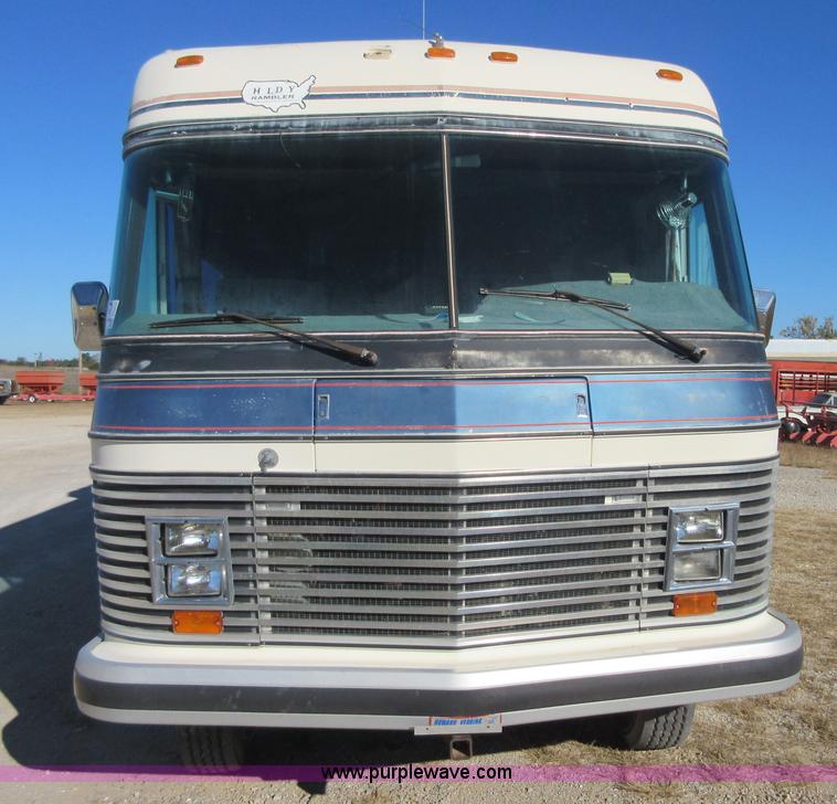 image for item I1910 1984 Chevrolet Holiday Rambler Presidental 33 RV