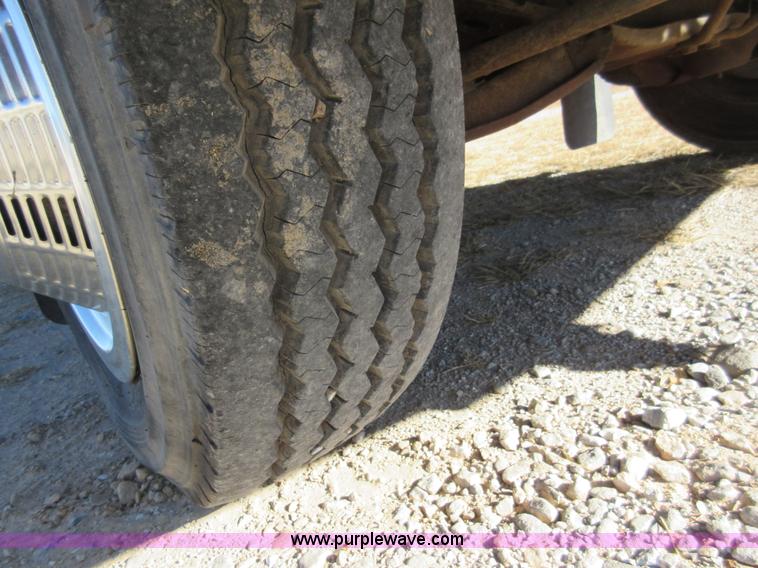 image for item I1910 1984 Chevrolet Holiday Rambler Presidental 33 RV