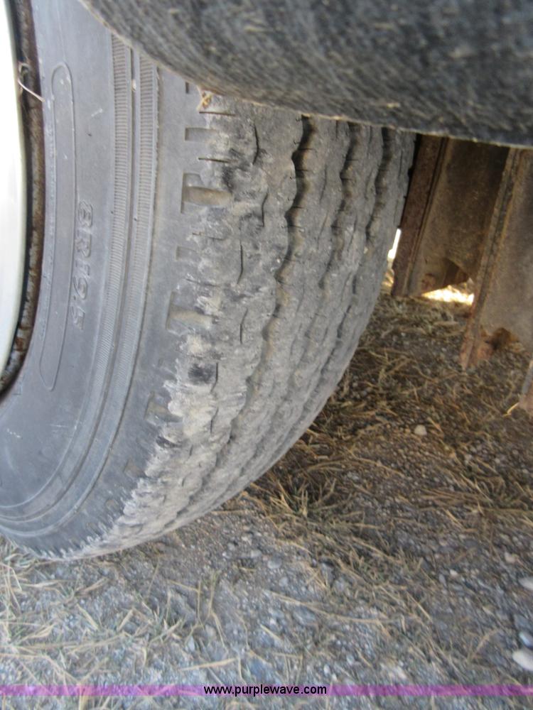 image for item I1910 1984 Chevrolet Holiday Rambler Presidental 33 RV