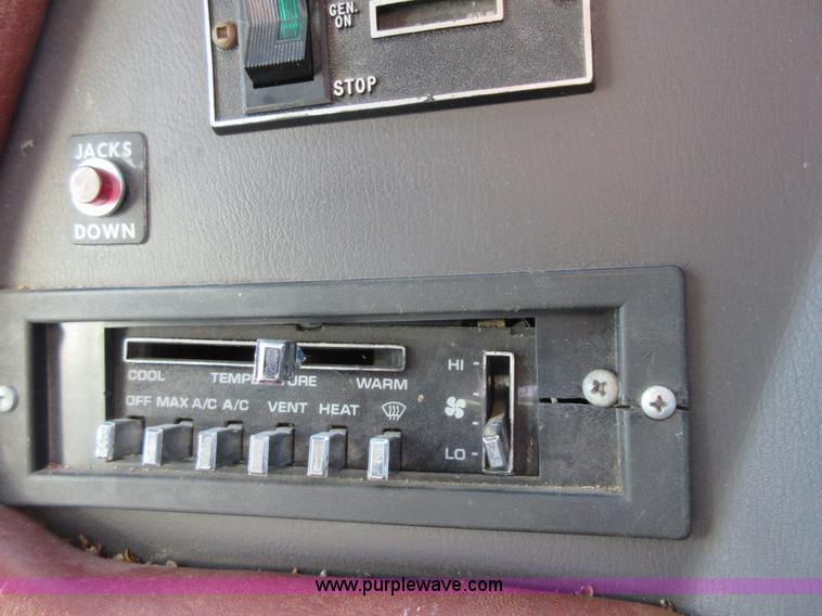 image for item I1910 1984 Chevrolet Holiday Rambler Presidental 33 RV