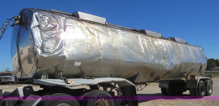 image for item I1924 1969 Moser tank trailer