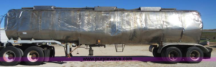 image for item I1924 1969 Moser tank trailer