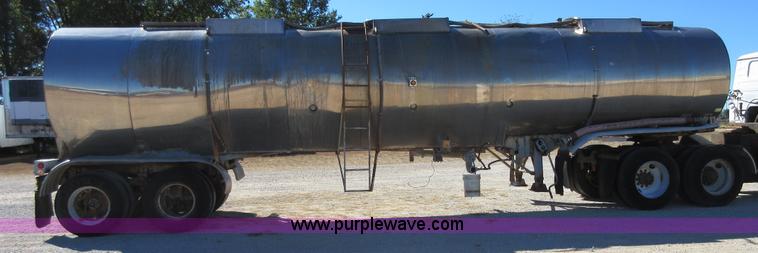 image for item I1924 1969 Moser tank trailer