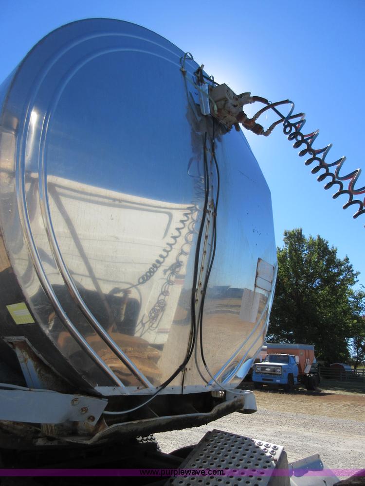 image for item I1924 1969 Moser tank trailer