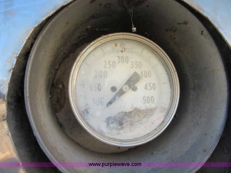 image for item I1924 1969 Moser tank trailer