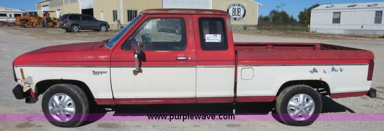 image for item I1926 1986 Ford Ranger SuperCab pickup truck