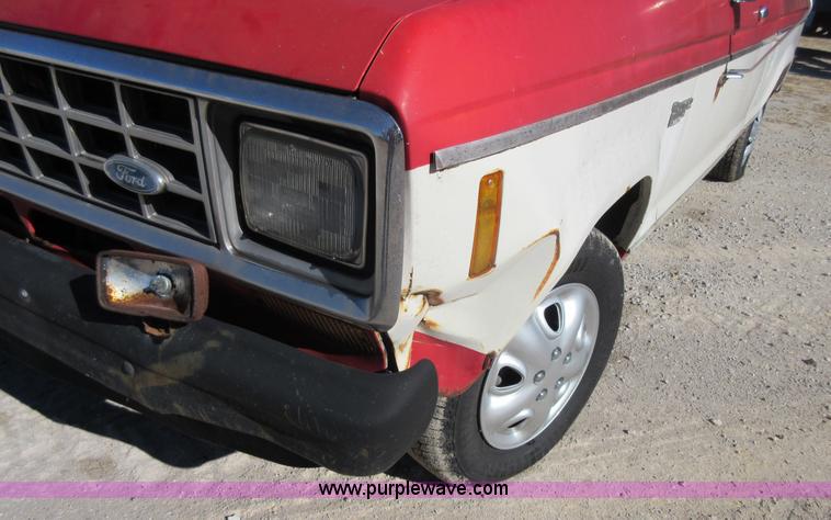 image for item I1926 1986 Ford Ranger SuperCab pickup truck