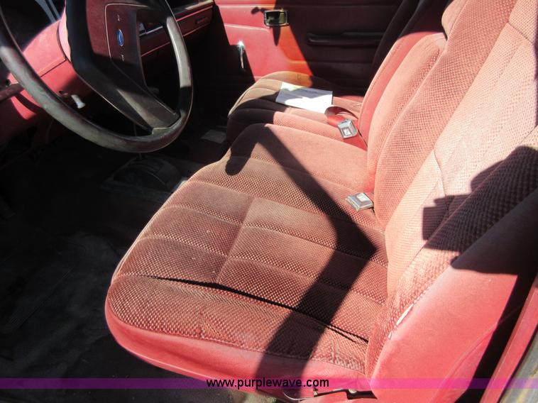 image for item I1926 1986 Ford Ranger SuperCab pickup truck