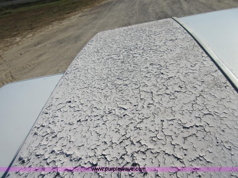 image for item I1928 1991 Lincoln Town Car Executive