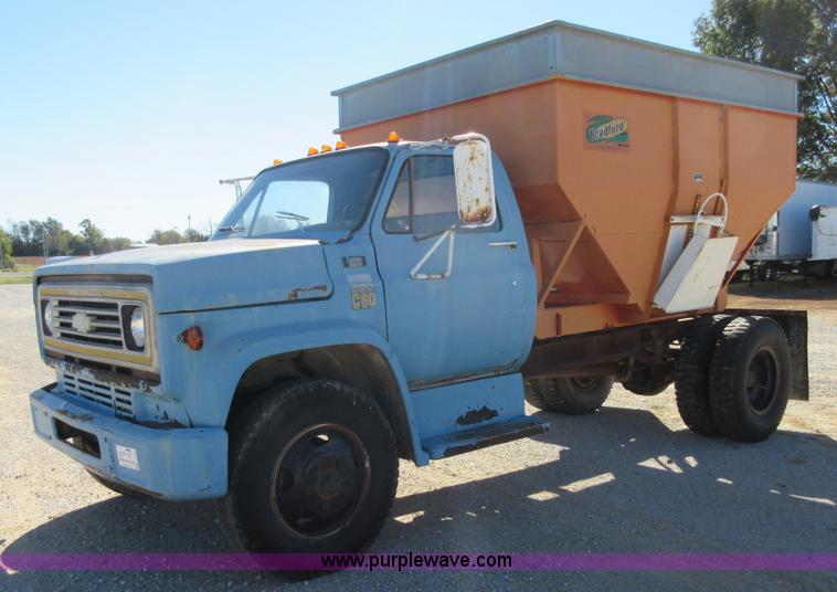 image for item I1931 1976 Chevrolet C60 feed truck