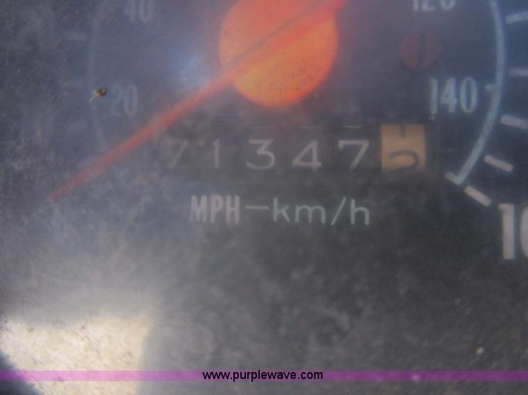 image for item I1931 1976 Chevrolet C60 feed truck