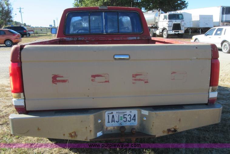 image for item I1932 1991 Ford F250 HD SuperCab pickup truck