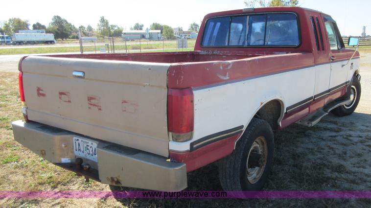 image for item I1932 1991 Ford F250 HD SuperCab pickup truck