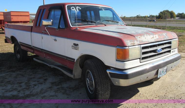 image for item I1932 1991 Ford F250 HD SuperCab pickup truck