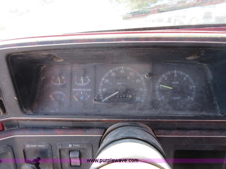 image for item I1932 1991 Ford F250 HD SuperCab pickup truck