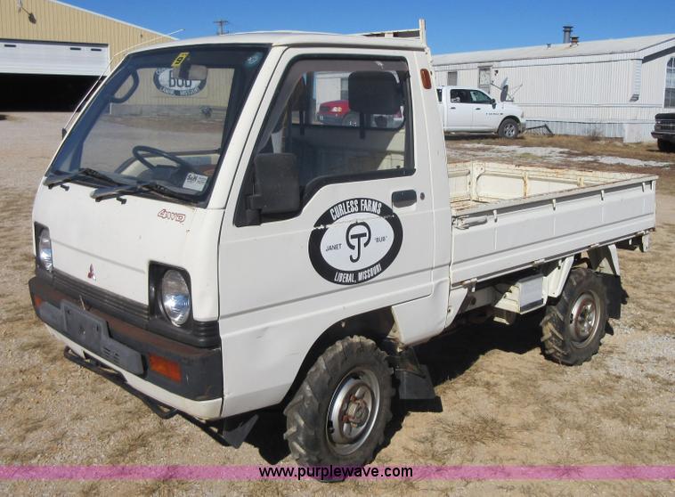 image for item I1933 Mitsubishi Super PX minicab truck