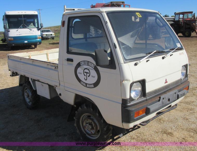 image for item I1933 Mitsubishi Super PX minicab truck