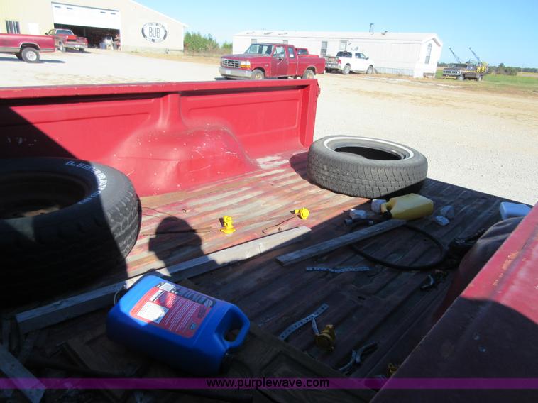 image for item I1935 1985 Ford F150 SuperCab pickup truck