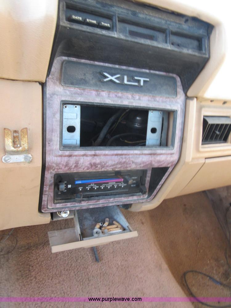 image for item I1935 1985 Ford F150 SuperCab pickup truck