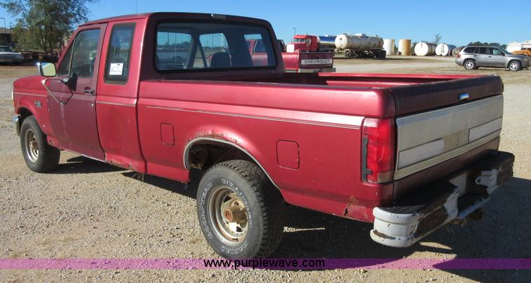 image for item I1936 1993 Ford F150 SuperCab pickup truck